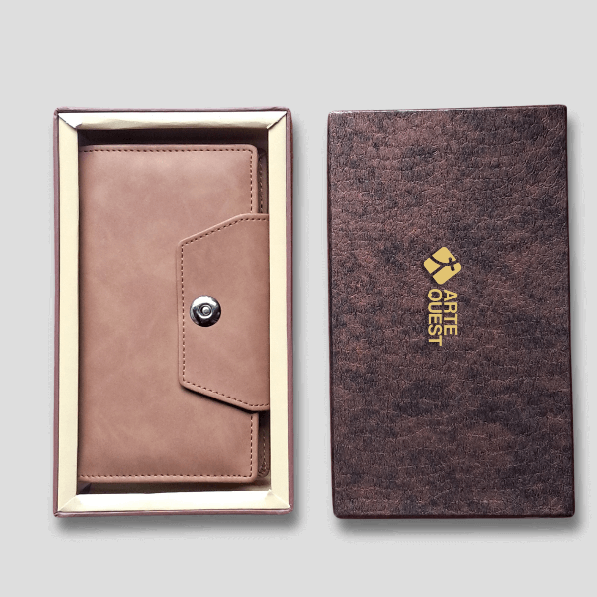 Premium_Travel_Wallet_Passport_Holder_5_8198617b-bd83-4280-a694-cedc06b155eb