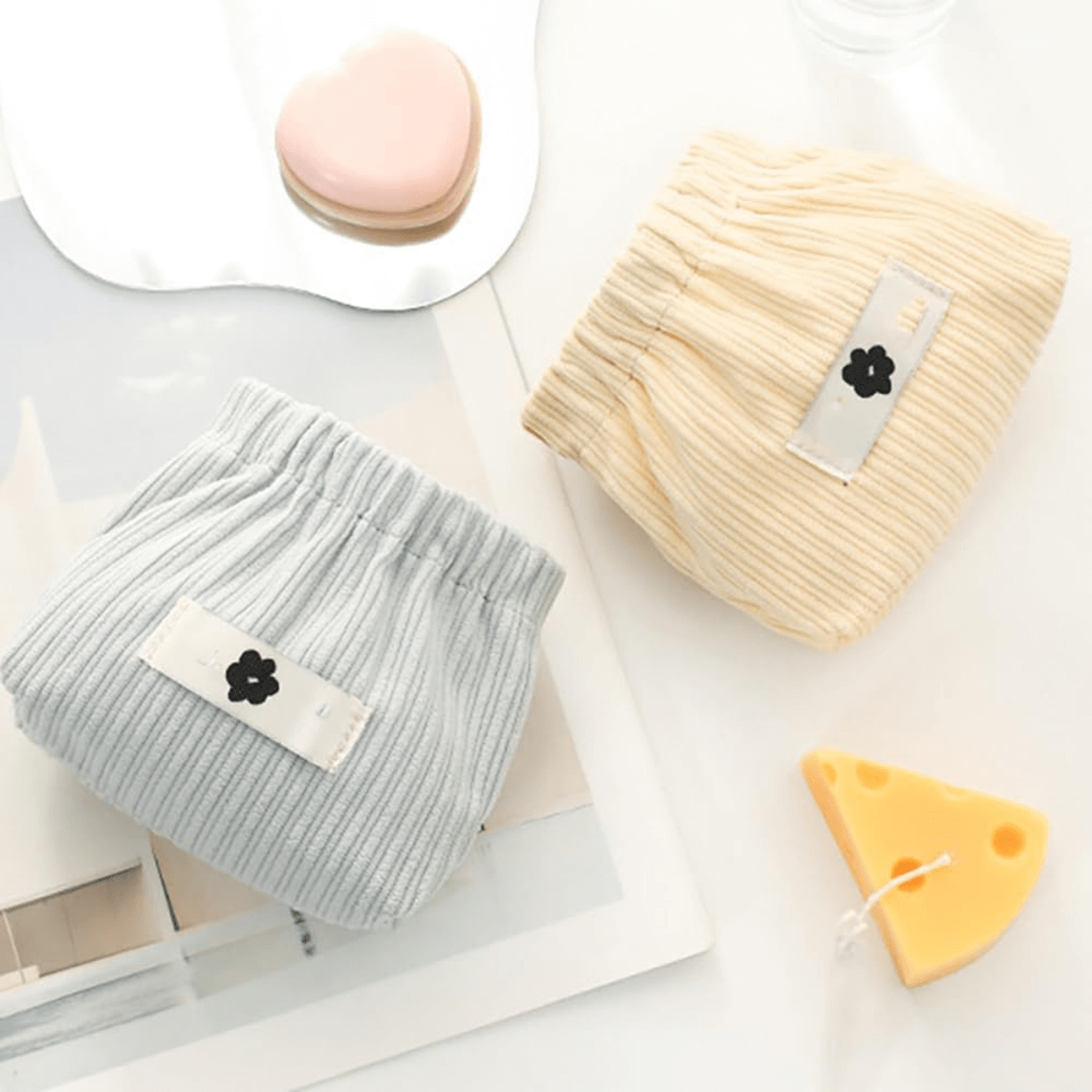 corduroy-mini-storage-pouch-6