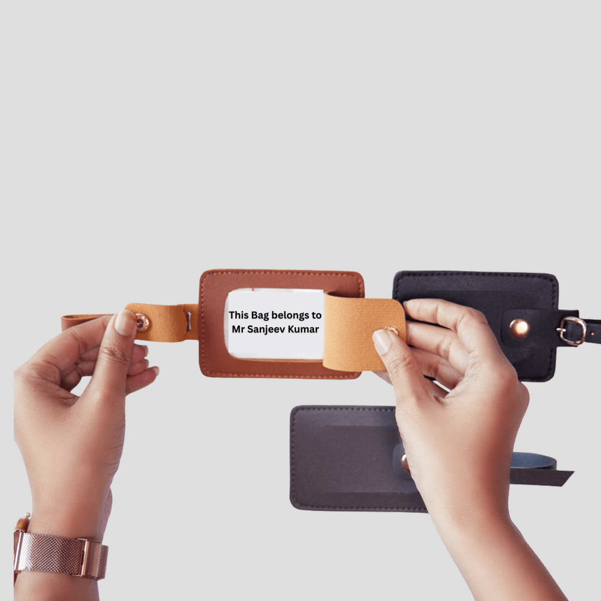 suitcase-saviour-vegan-leather-luggage-tag-adjustable-strap-2_1a1b367c-9b4a-4809-82a2-8d958768124d